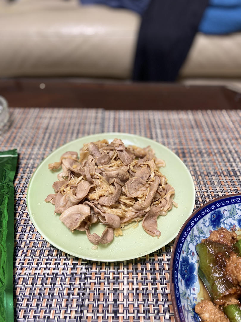 金针菇肥羊