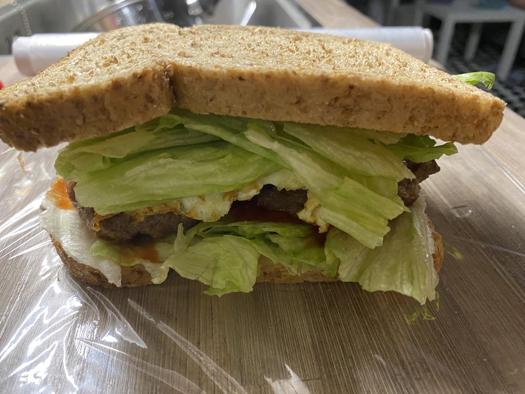 工作午餐带饭三明治