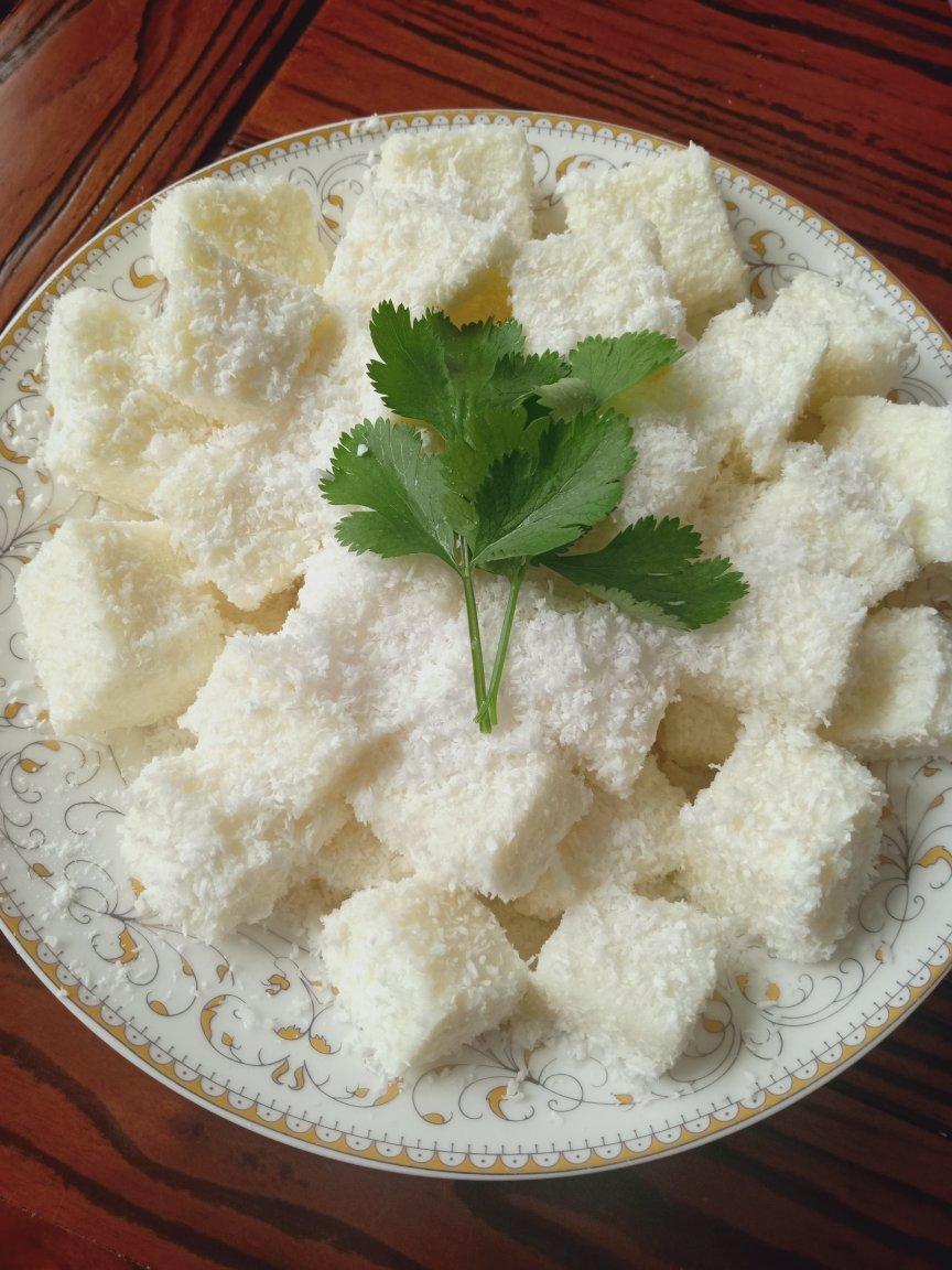 完胜85‘C的牛奶椰蓉小方