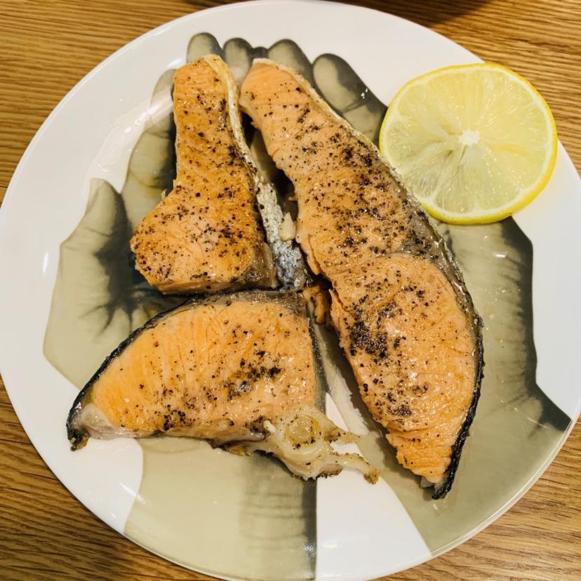 煎三文鱼