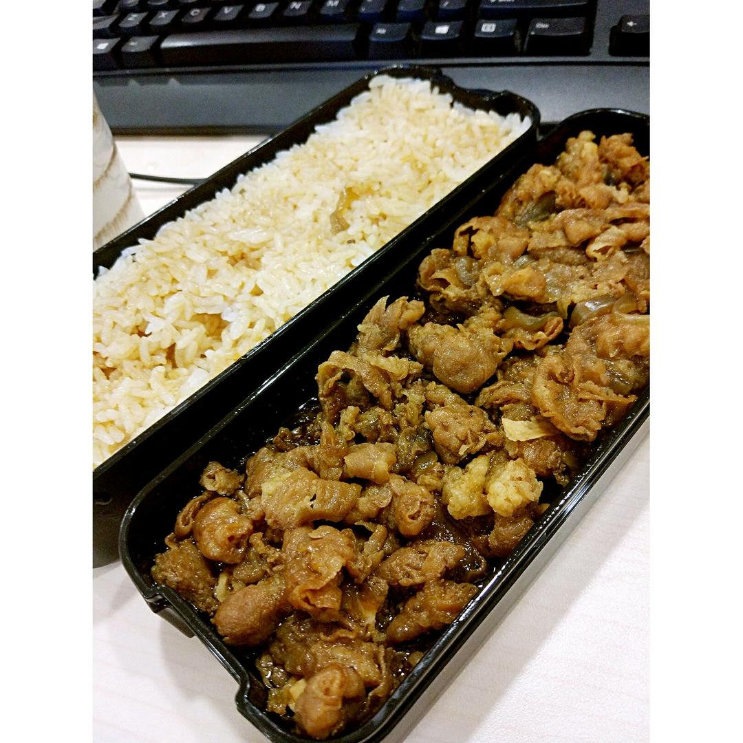 日式牛肉饭