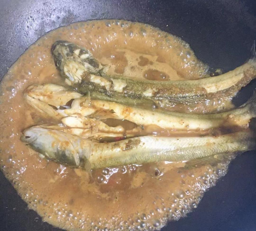 大连特色辣椒炖胖头鱼