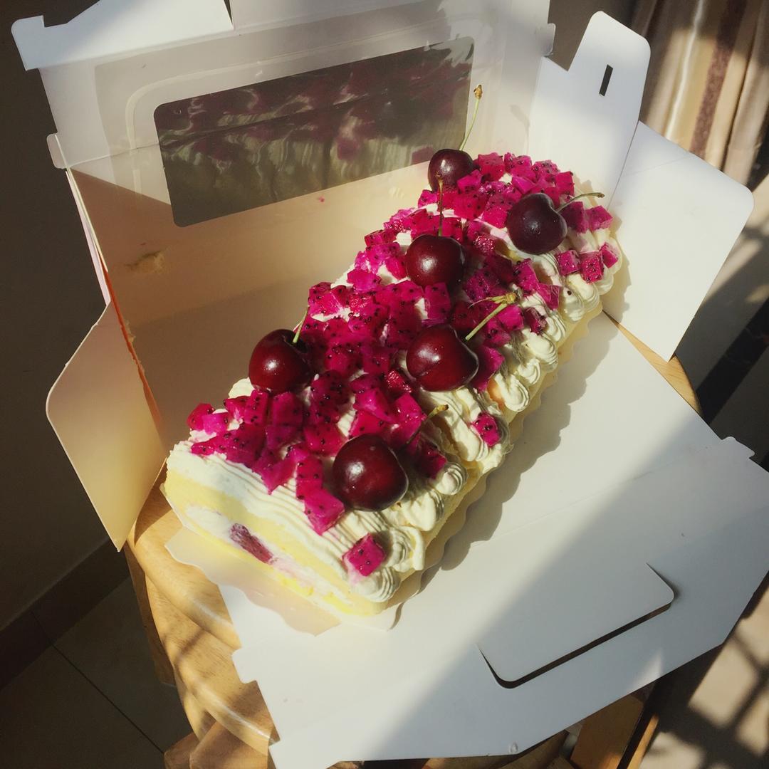 清新百香果蛋糕卷