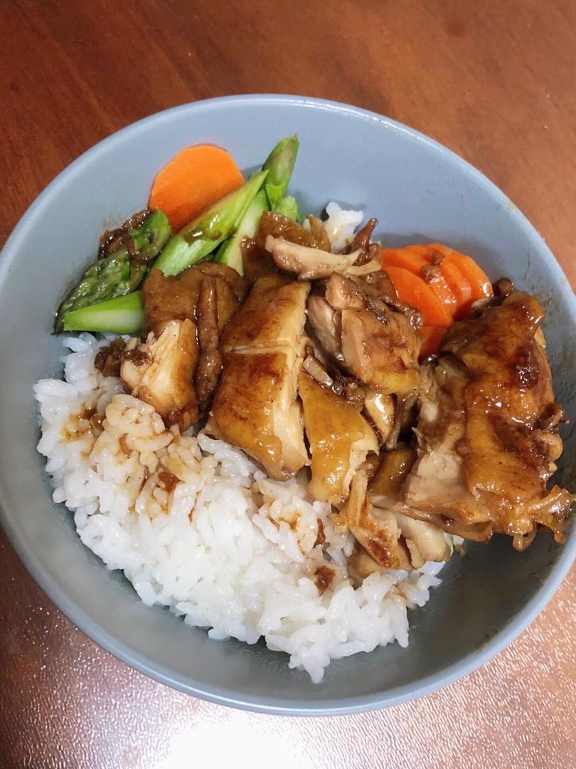 照烧鸡腿饭