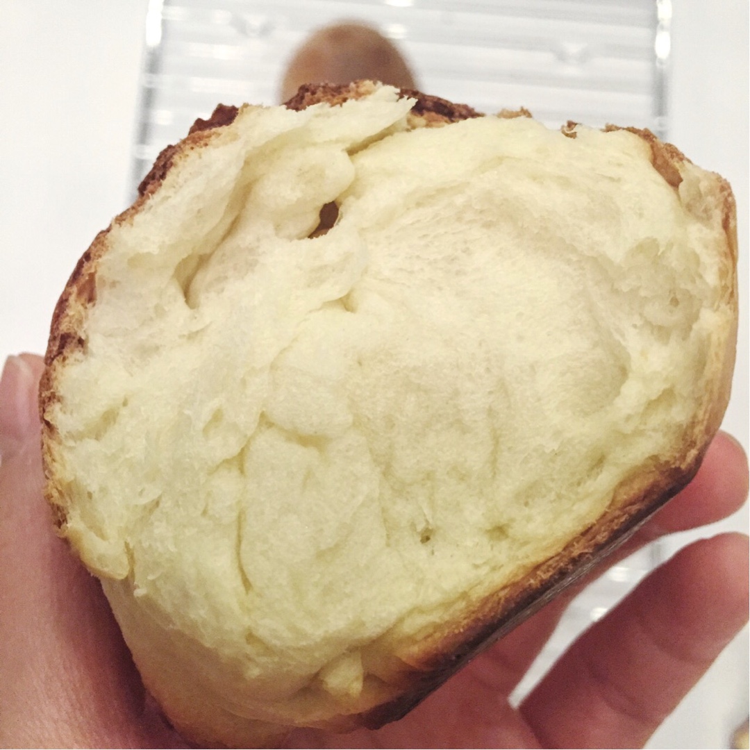 巨蛋牛奶面包