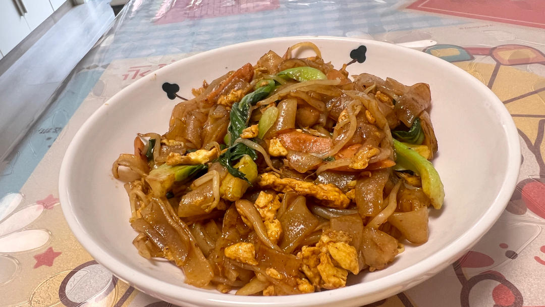 路边摊的炒河粉