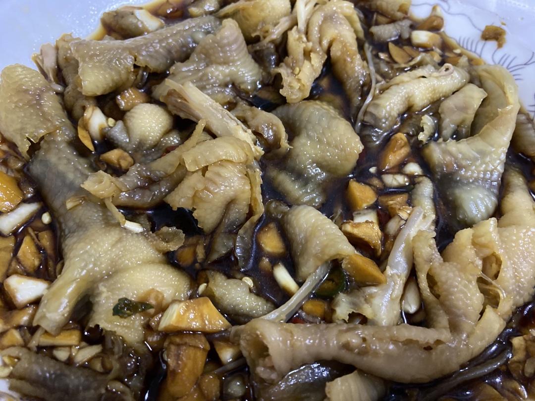 蒜香无骨凤爪