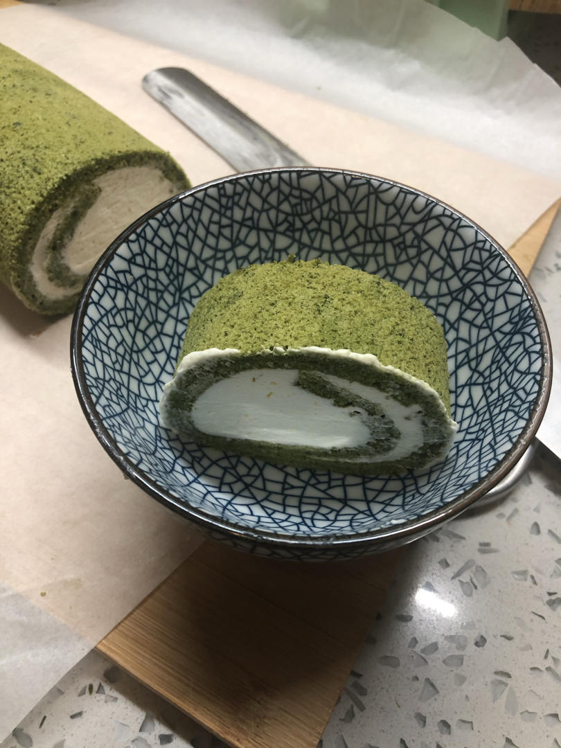 《Tinrry下午茶》教你做基础原味蛋糕卷