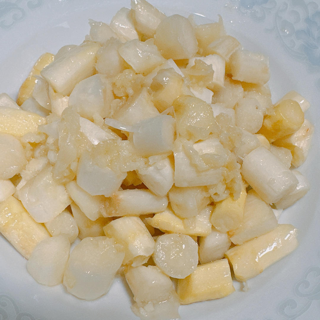 蒜蓉清炒白芦笋