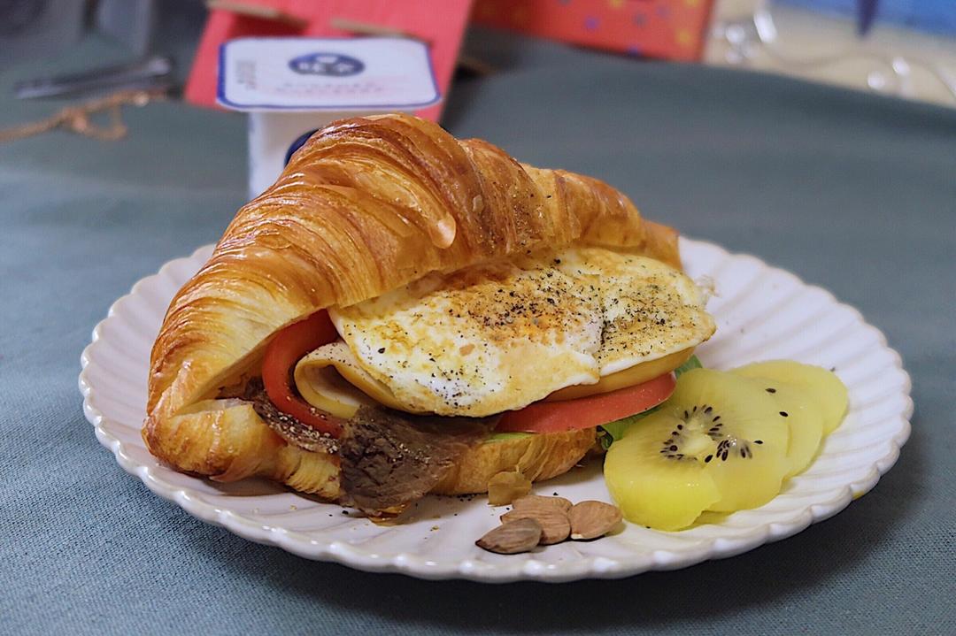可颂三明治brunch