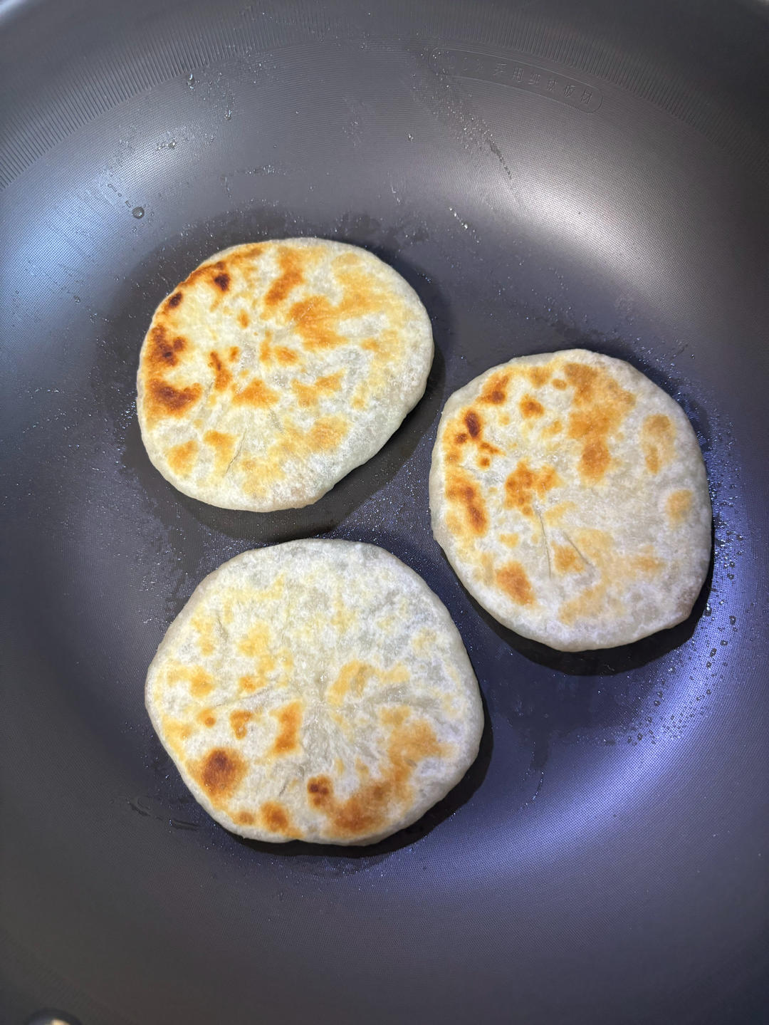 皮薄如纸的韭菜馅饼|免揉面法