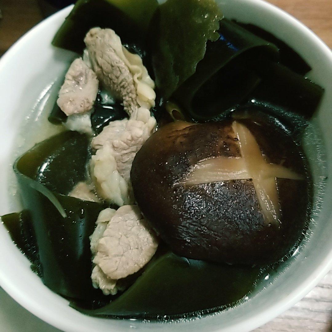 海带排骨汤