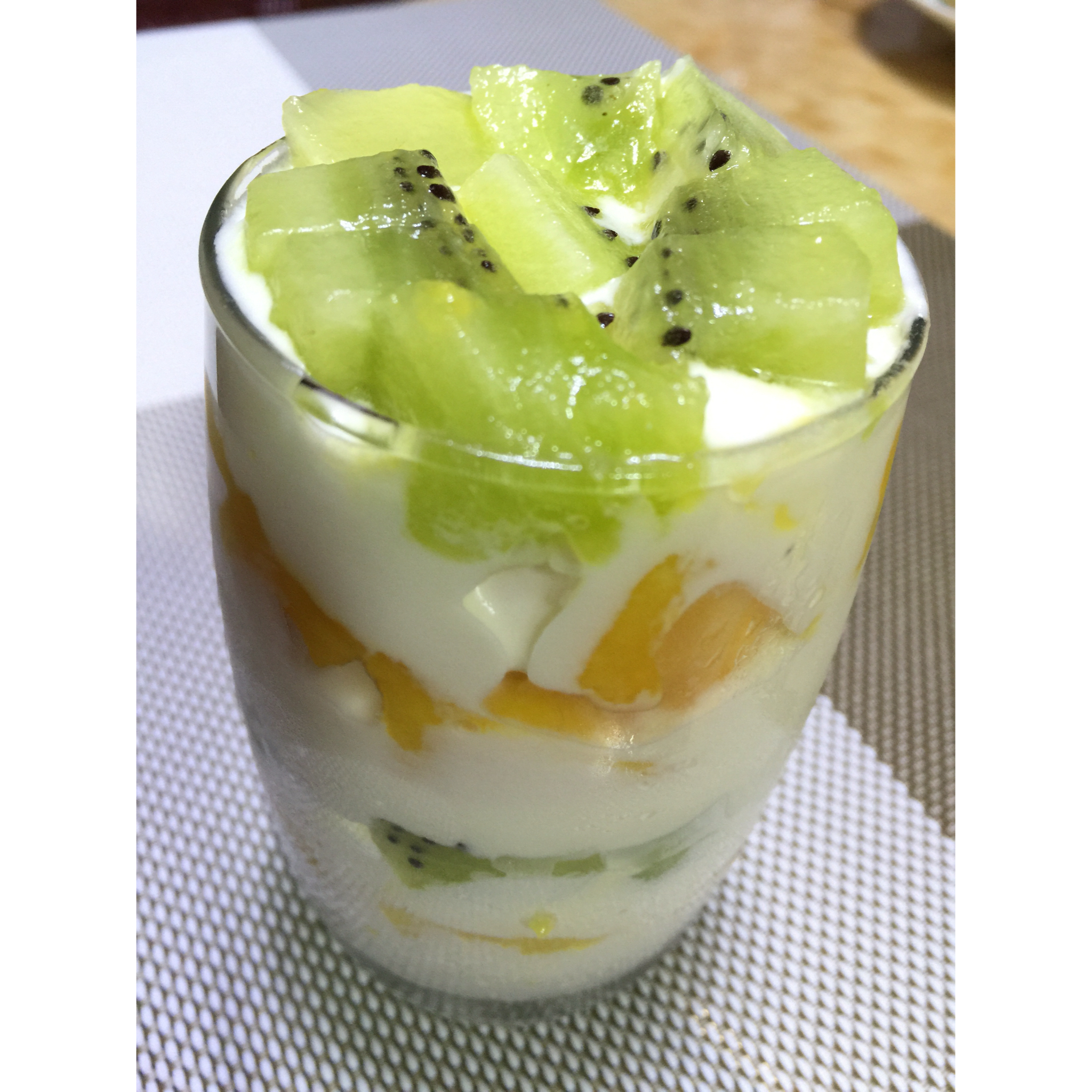 奶油水果杯