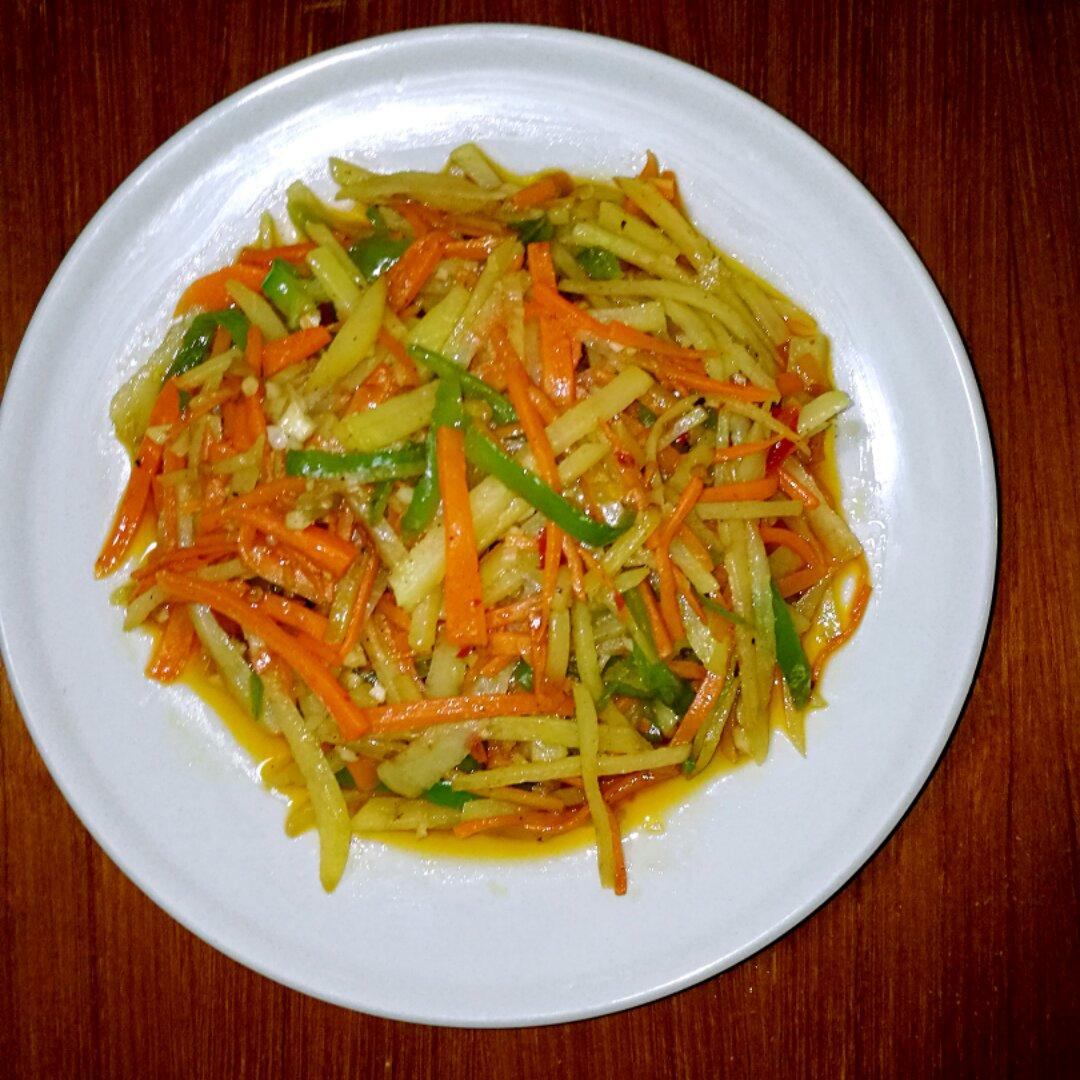 炒胡萝卜土豆丝