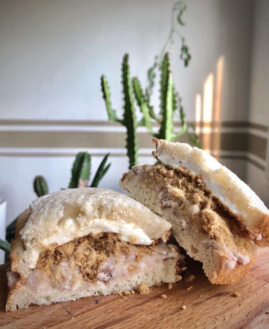 超多馅❗️巨好吃的❤️芋泥奶酪三明治～