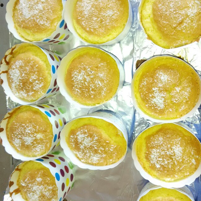 柳絮飘飘18做的材料超简单的鸡蛋牛奶纸杯蛋糕