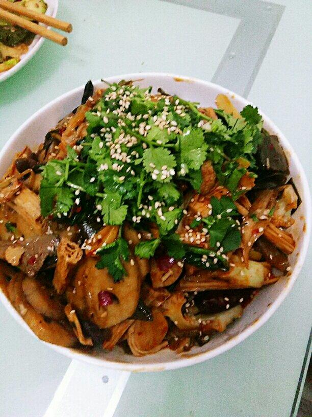 仓琅根做的麻辣香锅