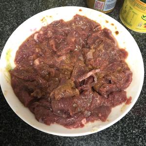 潮汕简易版牛肉炒芥蓝的做法 步骤3