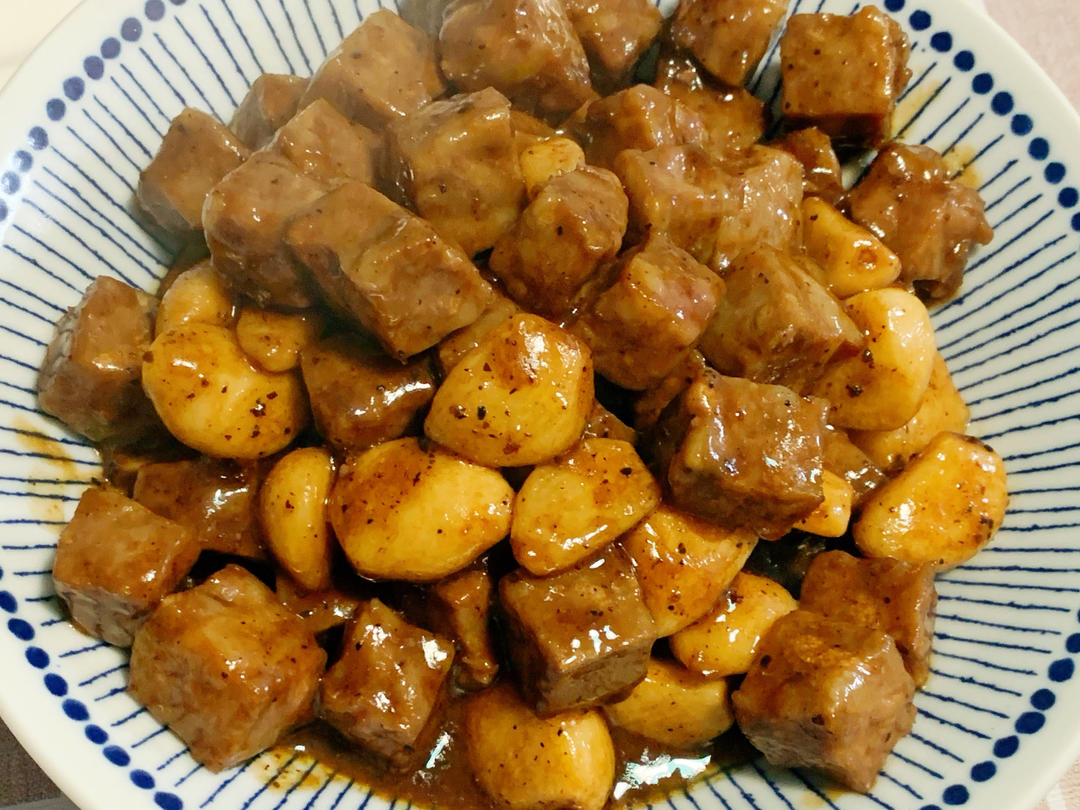好吃到舔盘的蒜香黑椒牛肉粒
