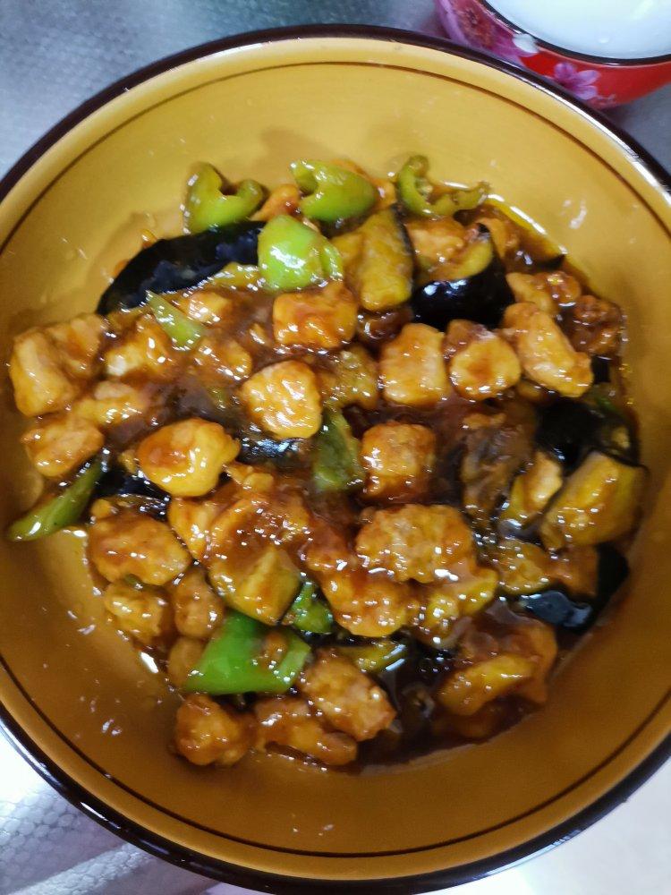溜肉段烧茄子（东北硬菜呀哈哈）