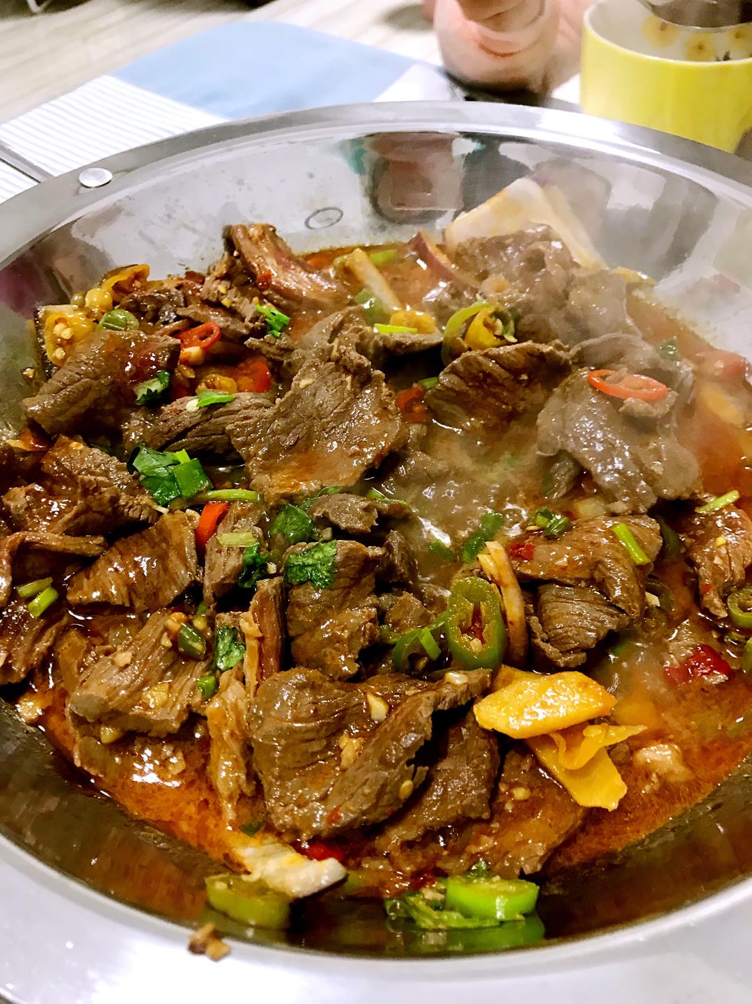 干锅牛肉的做法