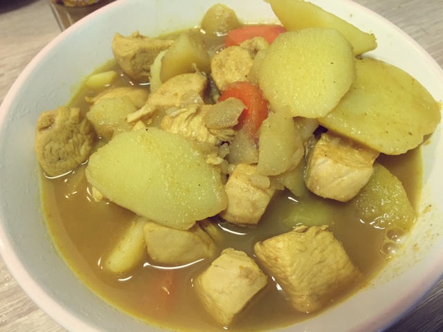 咖喱鸡肉饭