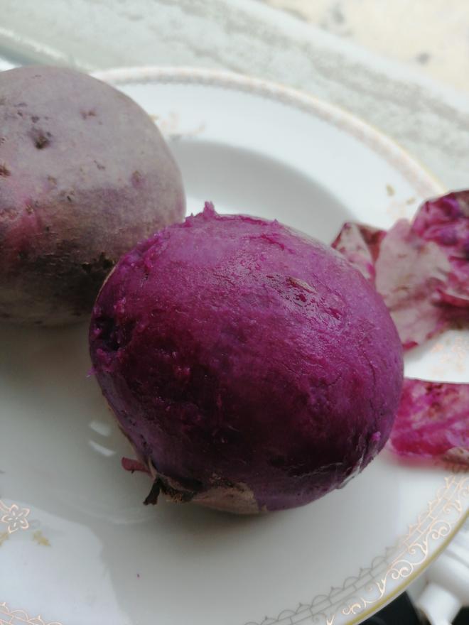 电饭煲巧蒸紫薯的做法