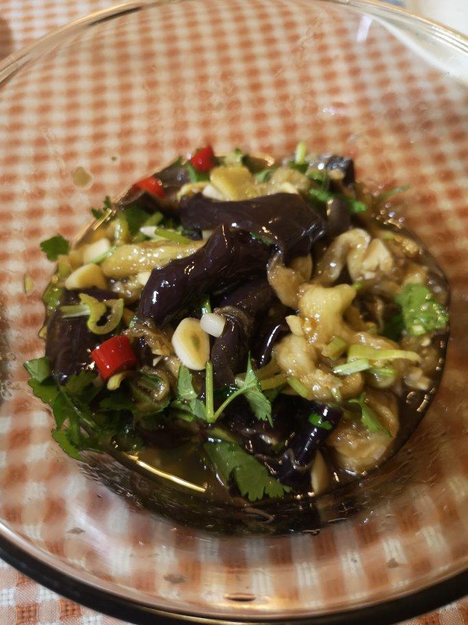 夏天必备可口菜-凉拌茄子🍆