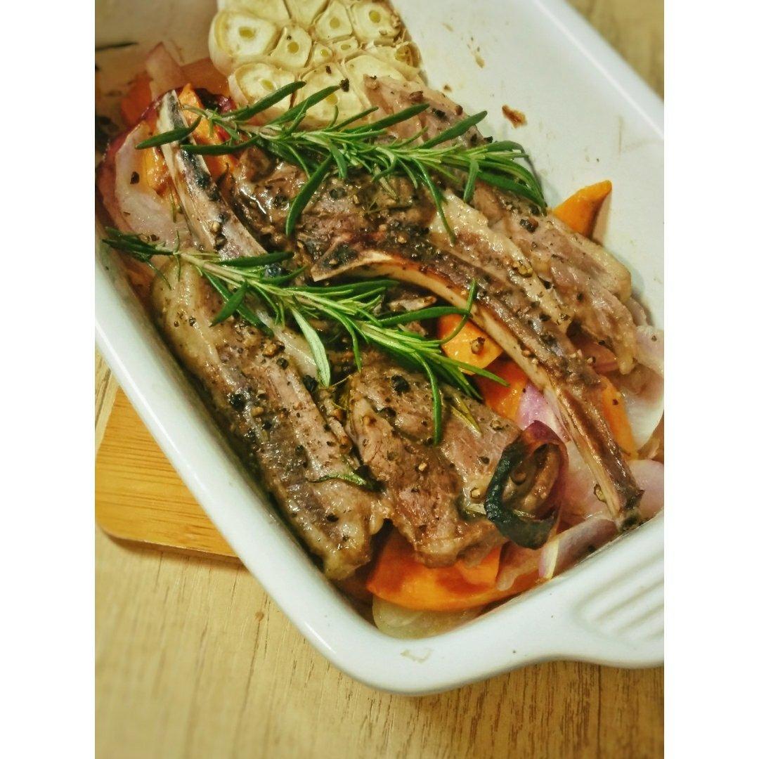 迷迭香原汁烤羊排