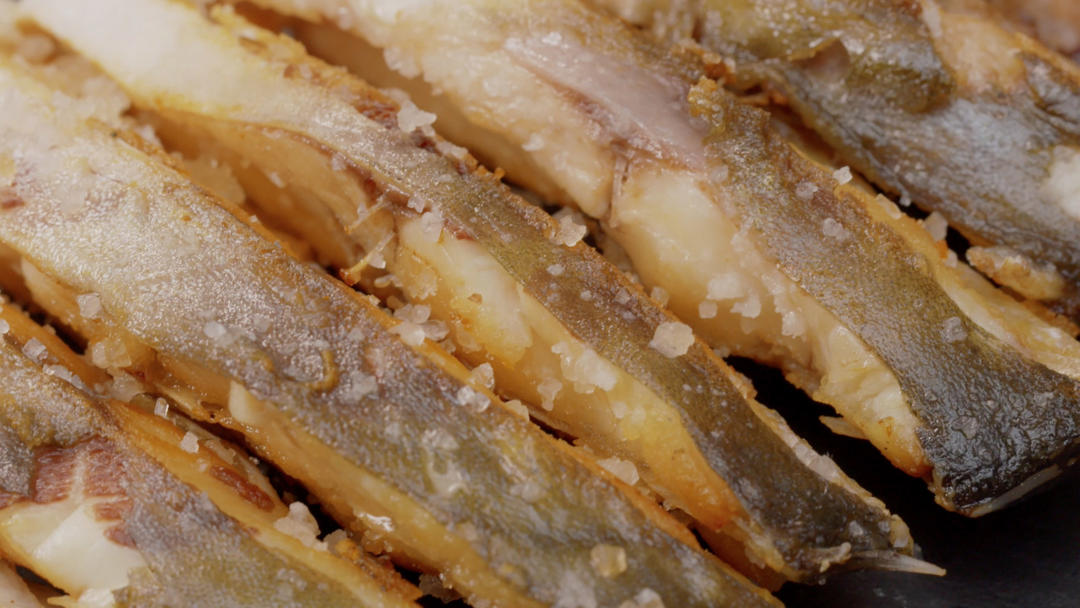 盐花鲳鱼：北海大厨教你吃海鲜的做法