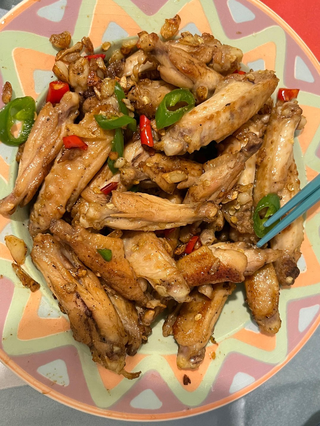 蒜香鸡翅，这才是鸡翅最好吃的做法