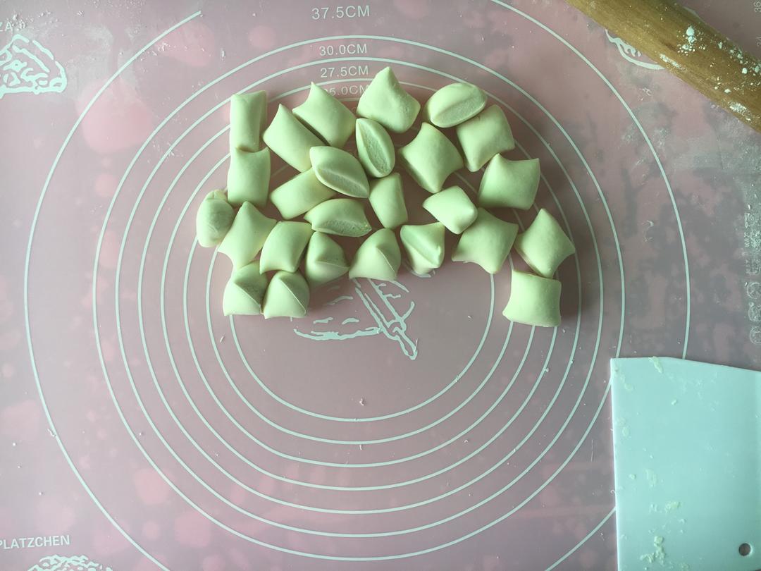 中式面点基本功—饺子皮