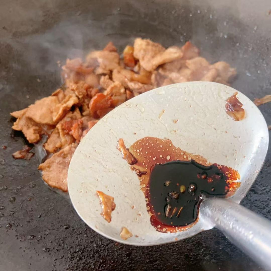 荷塘三宝小炒肉的做法 步骤9