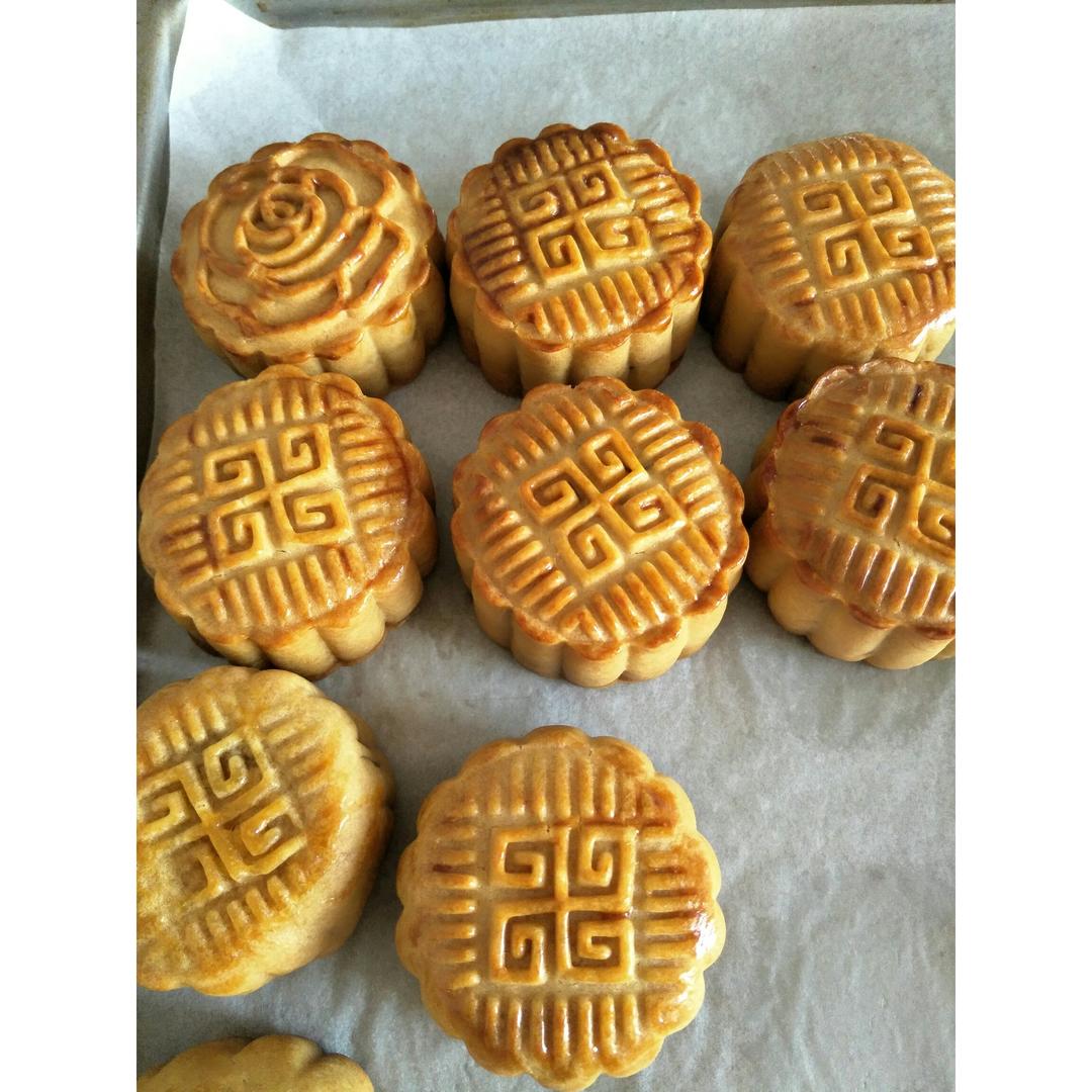 广式月饼——蛋黄莲蓉月饼