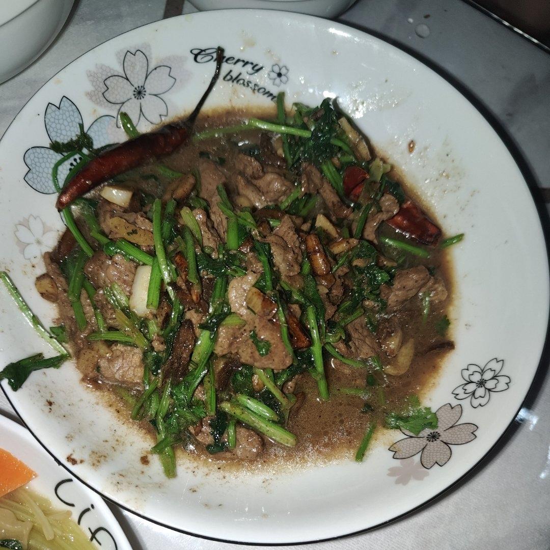 香菜牛肉