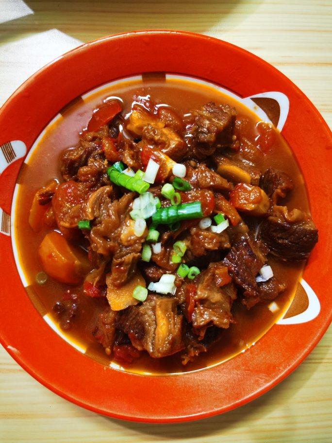 番茄土豆炖牛腩