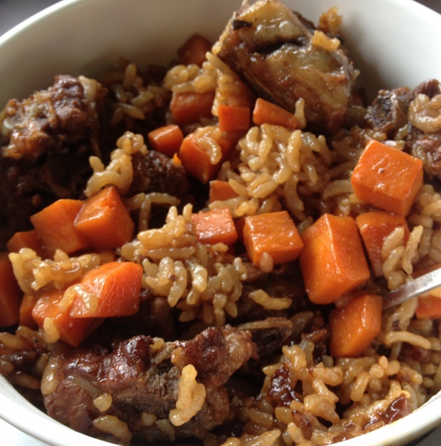 喷香排骨焖饭（爆好吃）