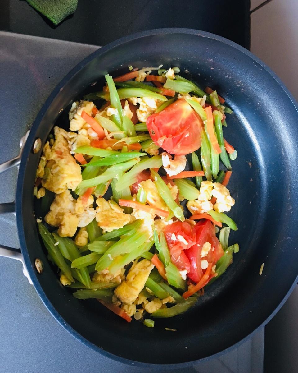 《中餐厅》芹菜炒蛋