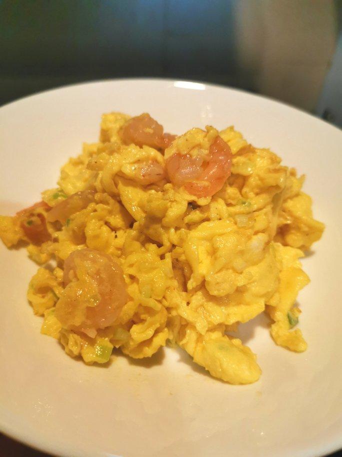 厨师长教你：“虾仁滑蛋”的家常做法，充满嫩滑饱满的口感