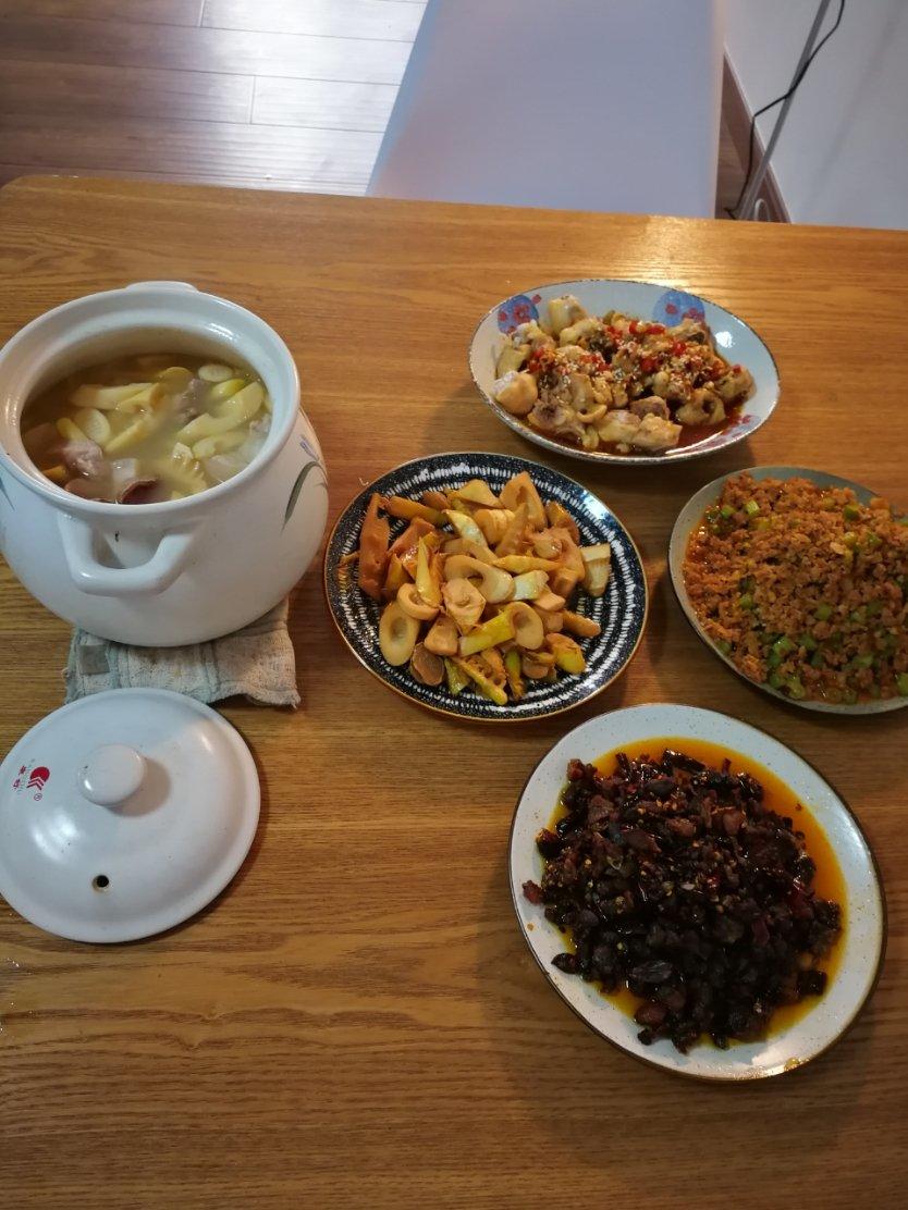 肉沫豆角下饭菜