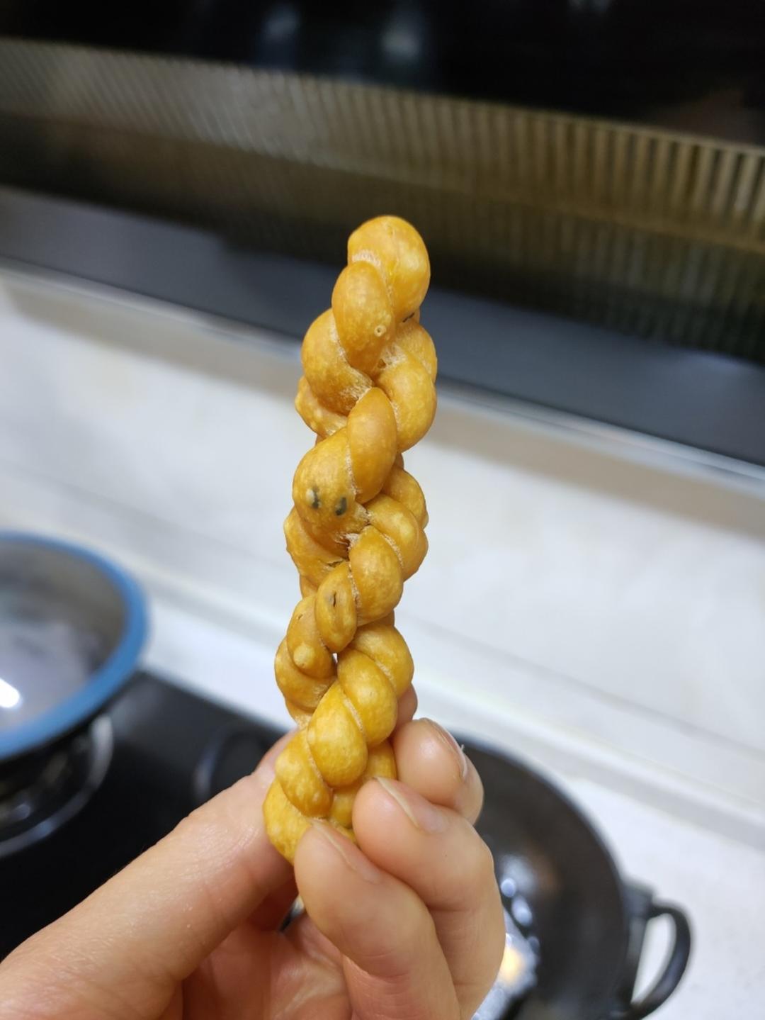 不加水的香酥小麻花（家庭版）