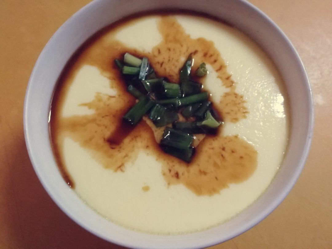 滑嫩嫩的蒸蛋羹