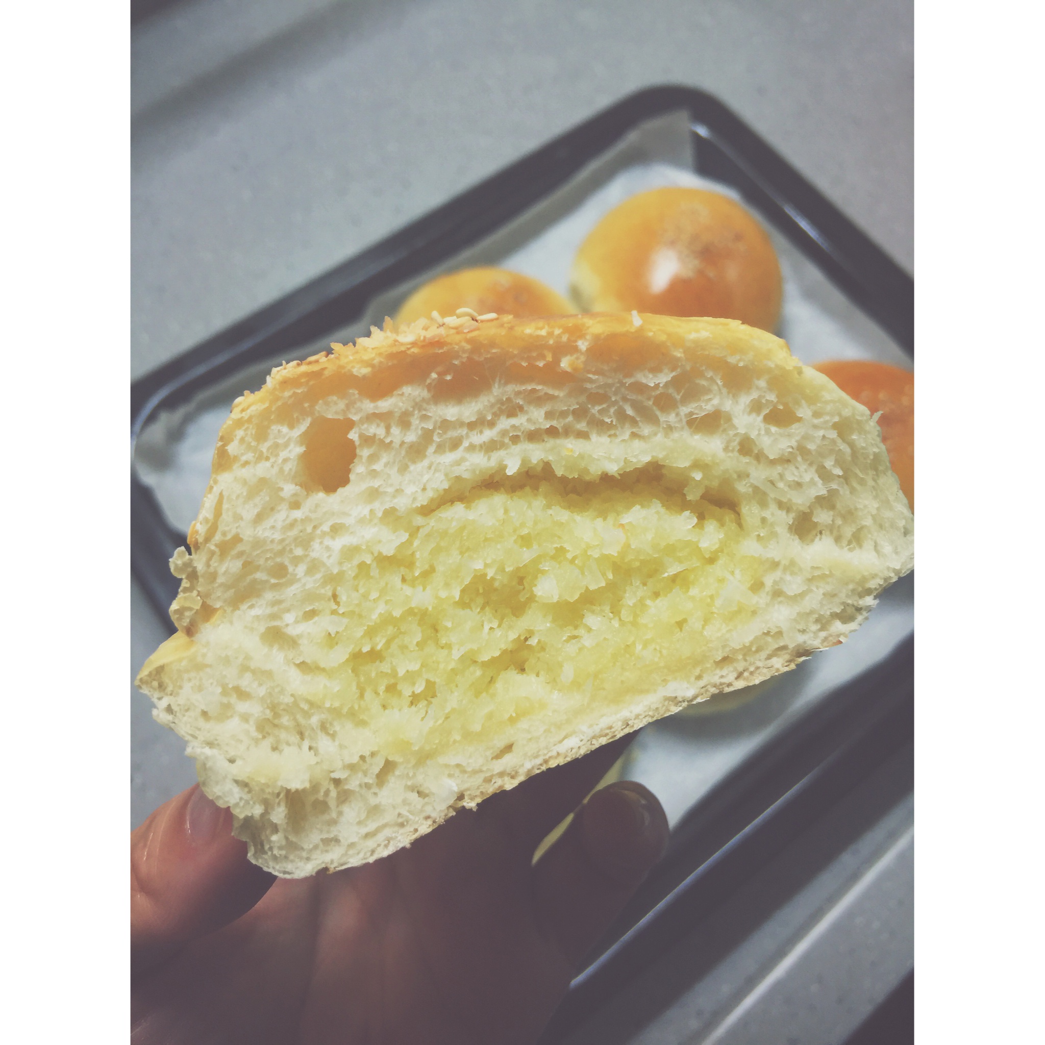 柔软看得见─超软香甜椰蓉小面包