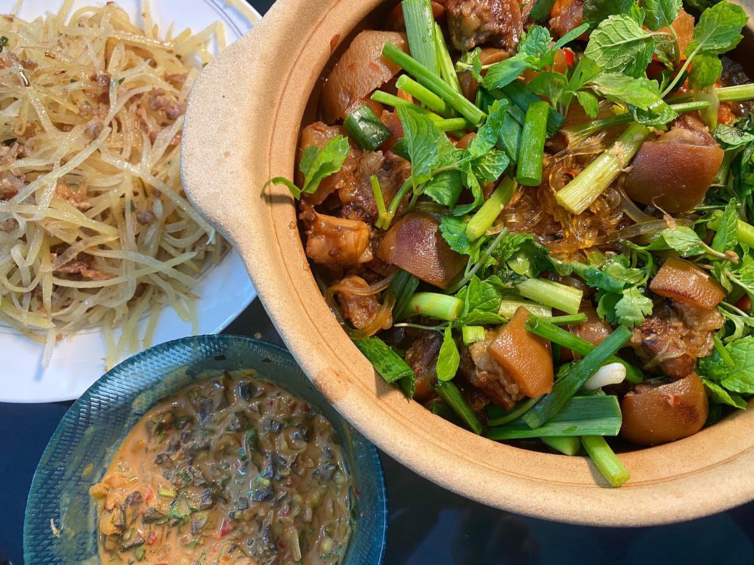 干锅羊肉（味道上乘，鲜香味美）配干锅羊肉蘸酱