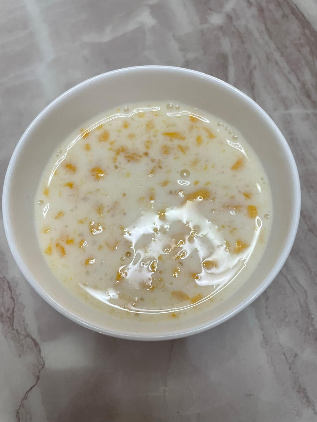 港式甜品——杨枝甘露(芒果西米露)附芒果花切法
