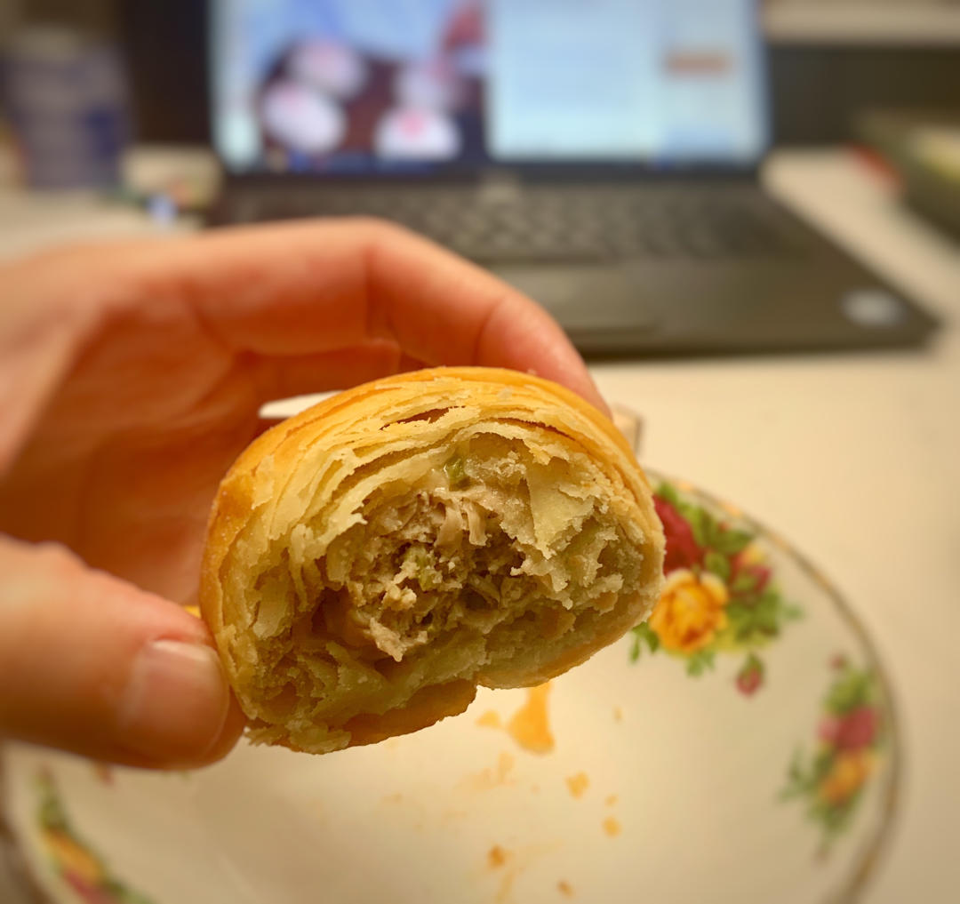 泳式鲜肉榨菜月饼