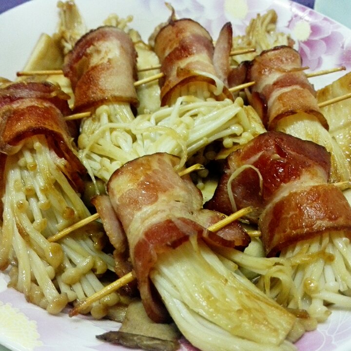香煎培根金针菇卷