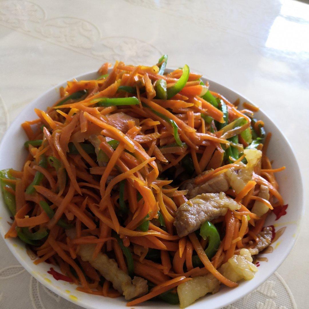 胡萝卜炒肉（小朋友最爱）