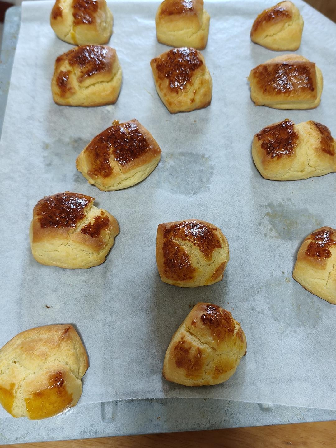 消耗淡奶油的司康