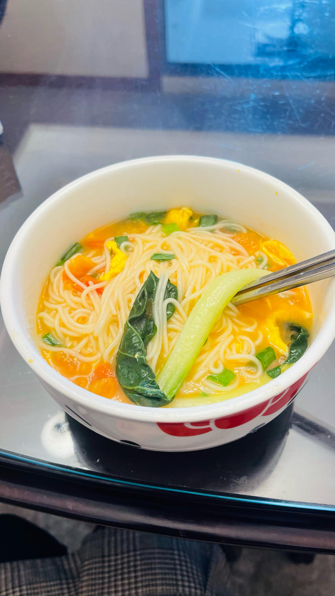 汤都要喝光的西红柿鸡蛋面